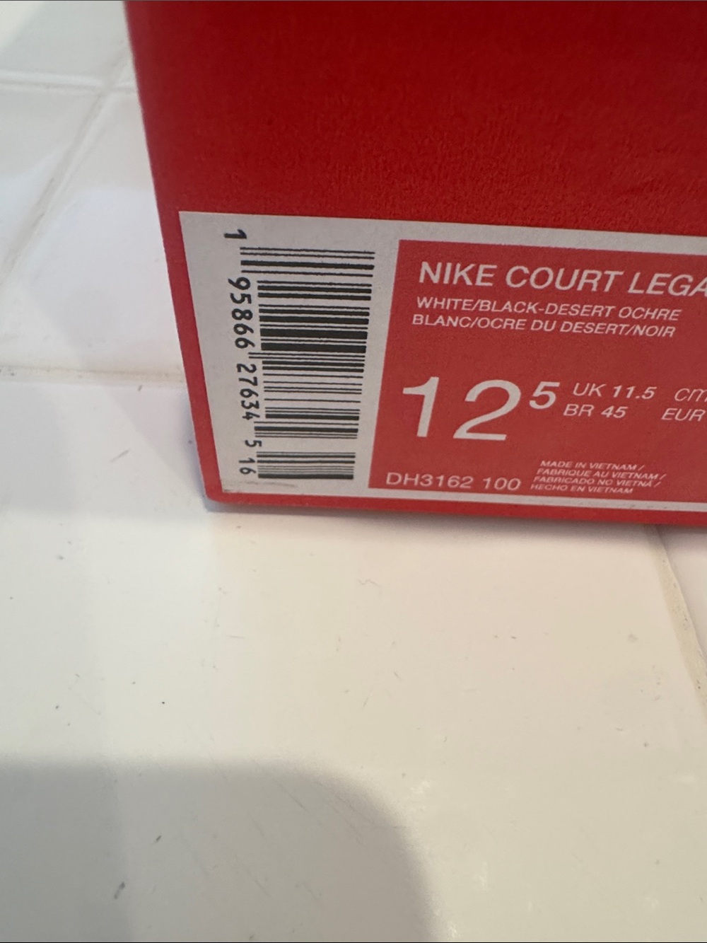 Nike Men’s White Sneakers with Black Swoosh and Brown Trim - Picture 5 of 5